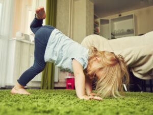 12 maneras divertidas de ayudar a sus niños a moverse a lo largo del día
